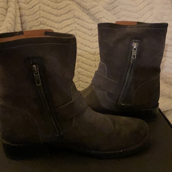 Frye Boots - Picture 10 of 12